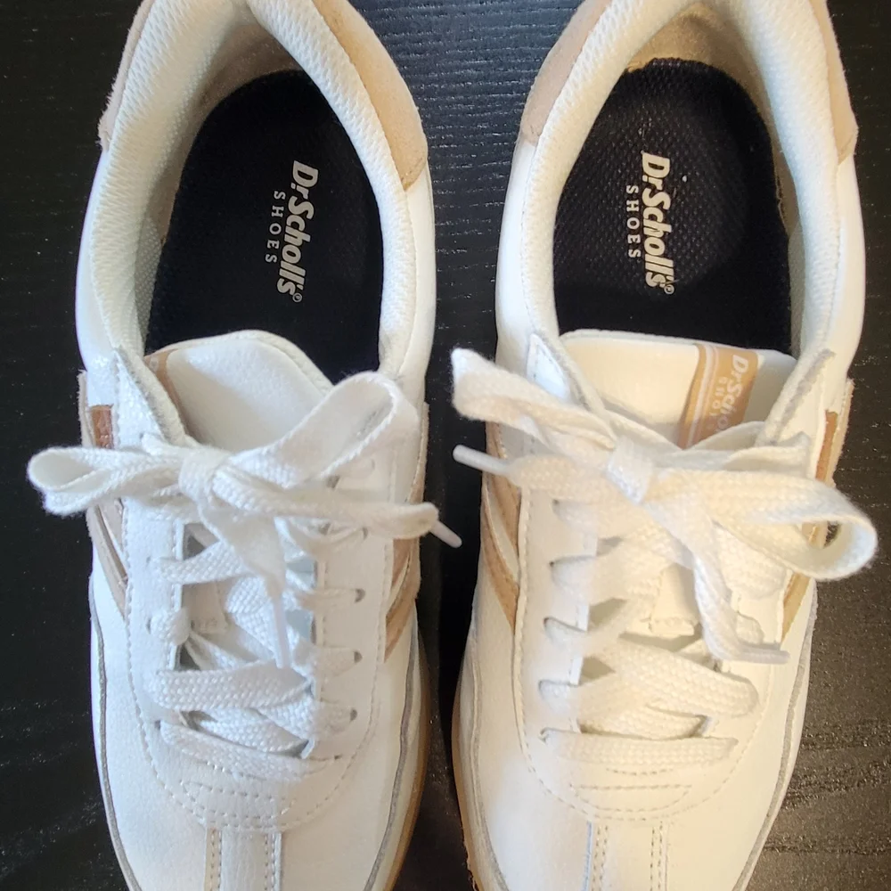 Dr. Scholl's White and Tan Women's Sneakers - Picture 3 of 8